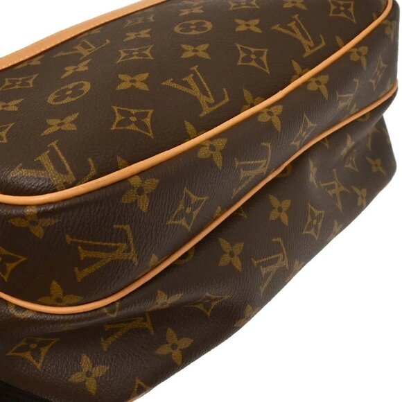 Louis Vuitton Monogram Reporter PM Shoulder Bag - Picture 4 of 10